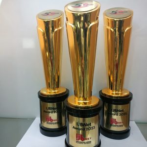 Piala Bahan Timah