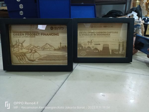 Plakat Kombinasi Kayu - Image 8