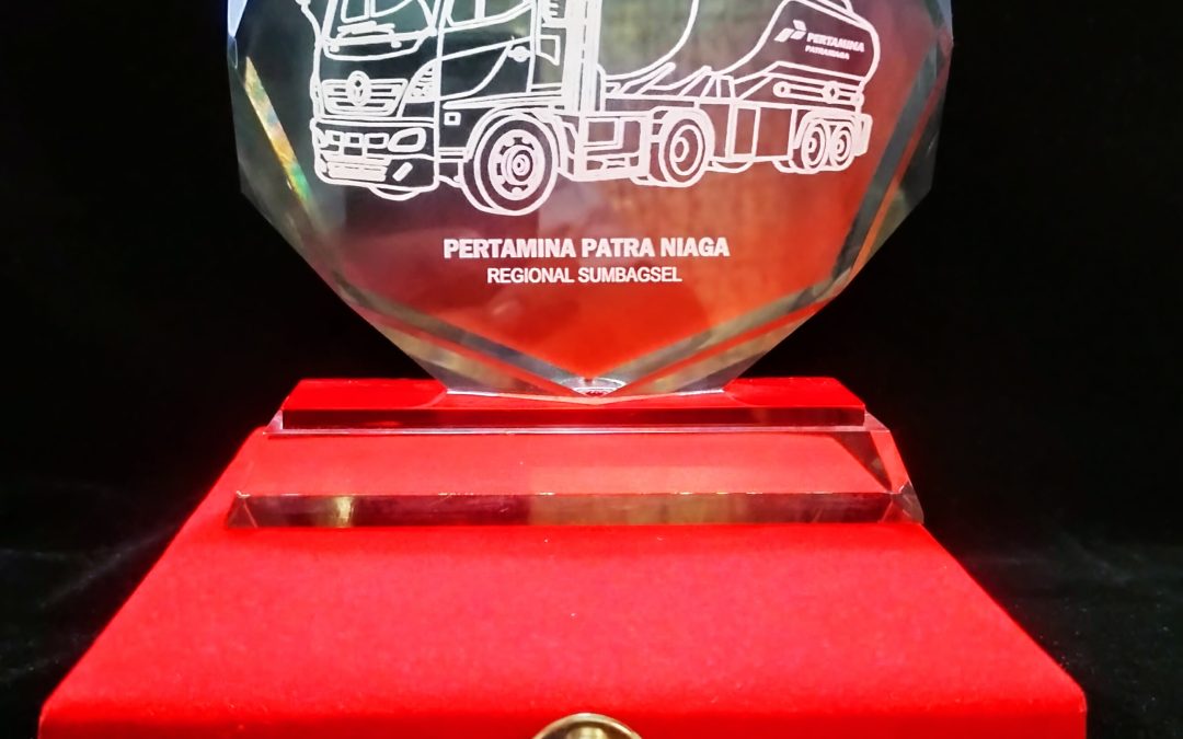 Plakat Akrilik Terdekat Diamond