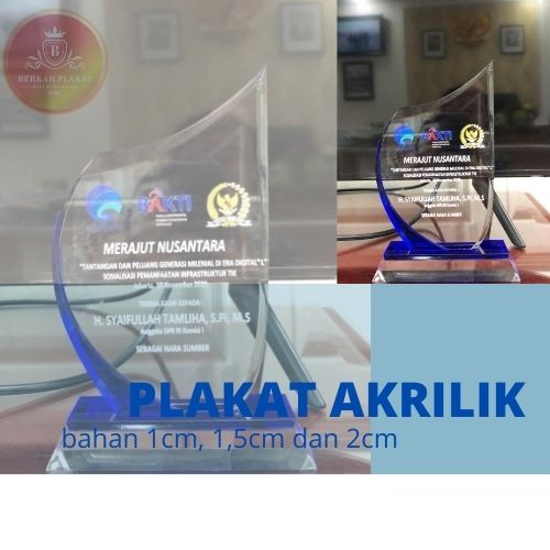 Custom Plakat Akrilik Premium