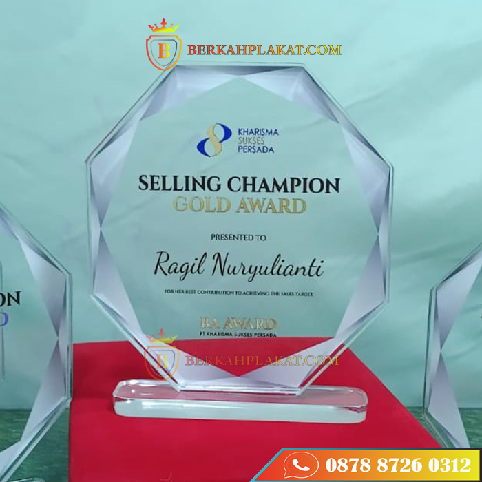 Plakat Akrilik Wisuda - Gambar 5