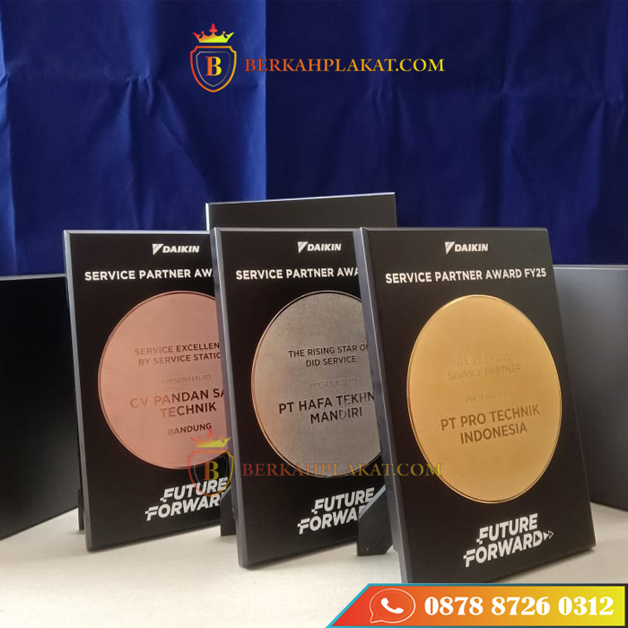 Plakat Kayu Daikin