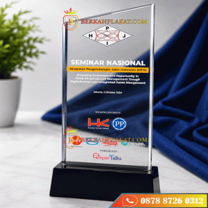 plakat penghargaan event seminar